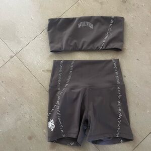 Darc Sport She Wolves Nirvana Gray Small Workout Two-Piece Set